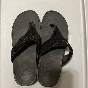 Womens size 9 wide sandals